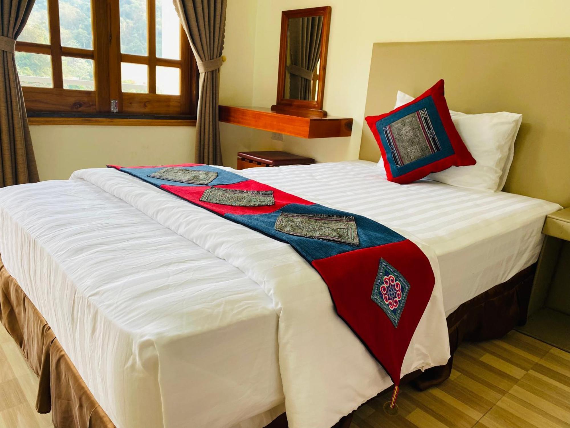 Ba Be Legend Hotel Экстерьер фото