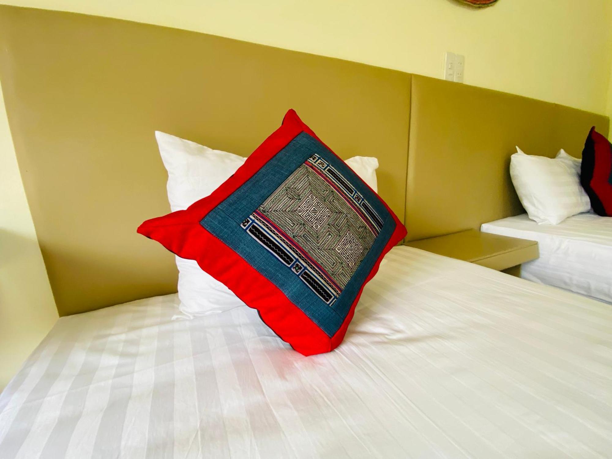 Ba Be Legend Hotel Экстерьер фото